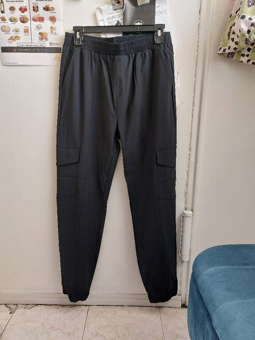 Black Color Chocolate USA Cargo Windbreaker Pant MEDIUM NEW W TAGS Breezy Comfor